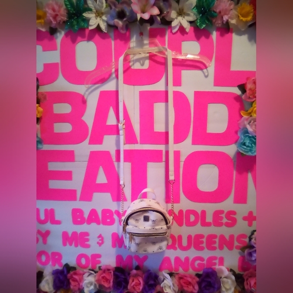 #264👉🏼🚨ALREADY GONE🚨 Women's/Teens Or Children's Purse 👜 - Picture 5 of 5